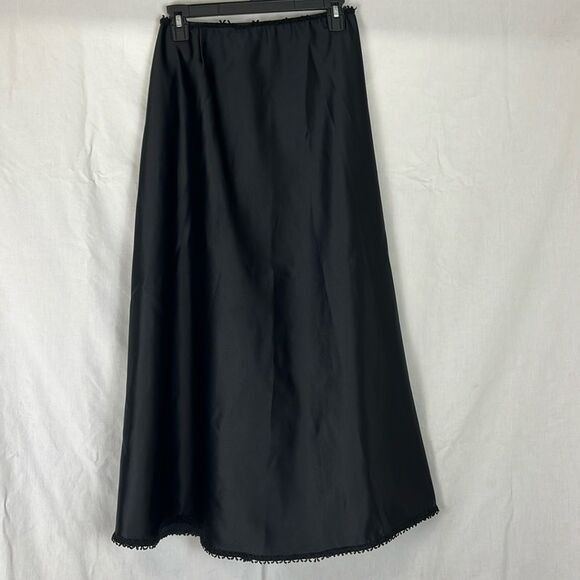 Nicole Bakti Black Maxi Skirt With Bows - Picture 1 of 9